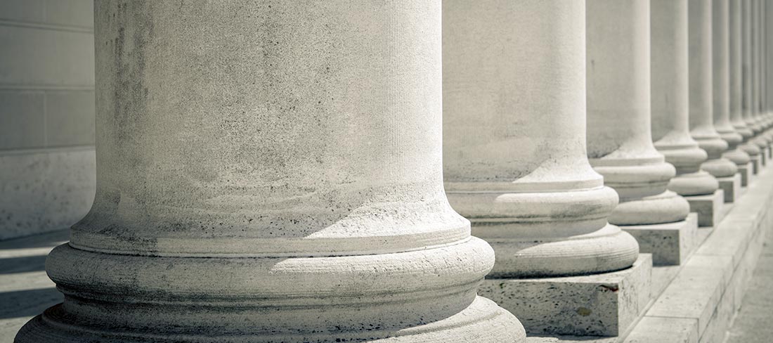 domestic violence Phoenix - columns outside a court house