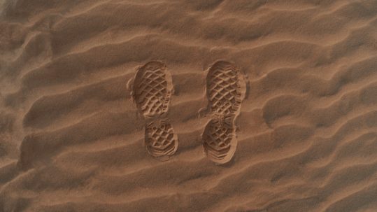 footprints in the sand -types of evidence
