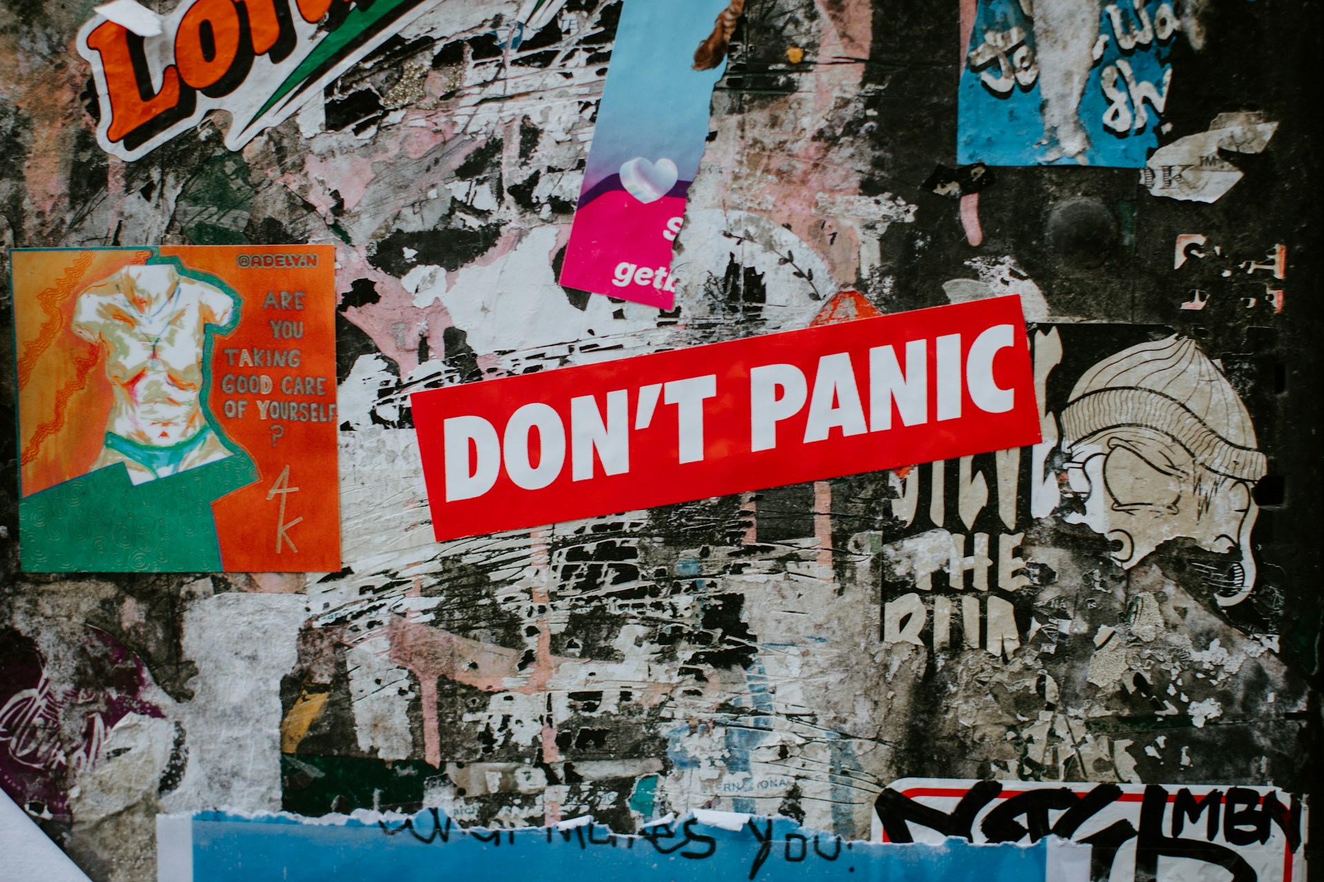 If you are being arrested, it is important that you don’t panic or incriminate yourself. The best thing you can do is comply with instructions and ask to speak with a lawyer.